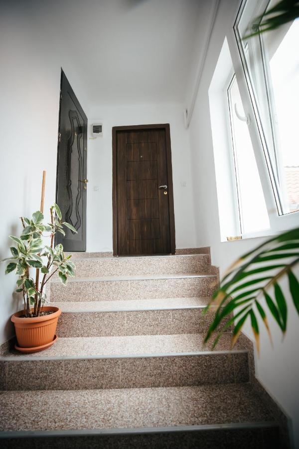 Apartament Vlad Турда Екстериор снимка