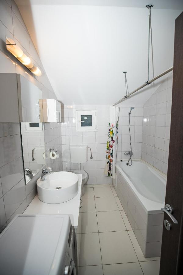 Apartament Vlad Турда Екстериор снимка